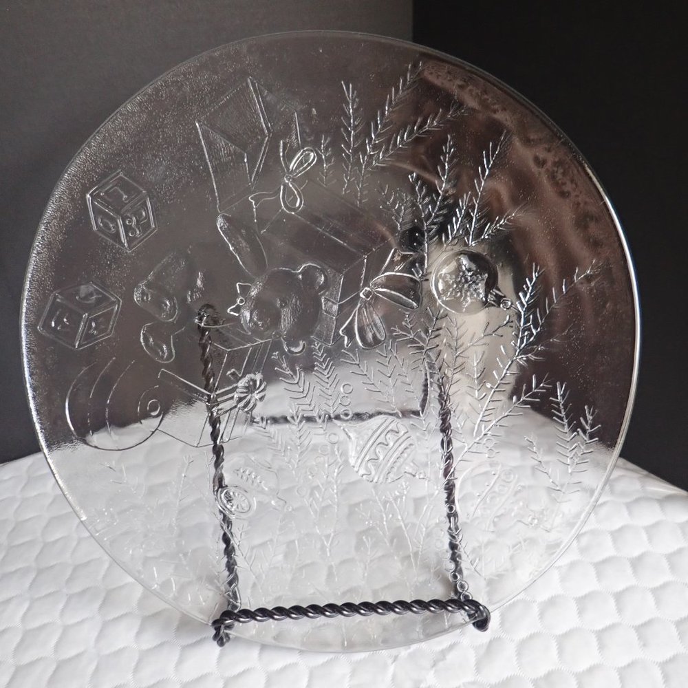Crystal 12 1/2" Round Chop Plate Teddy Bear Christ